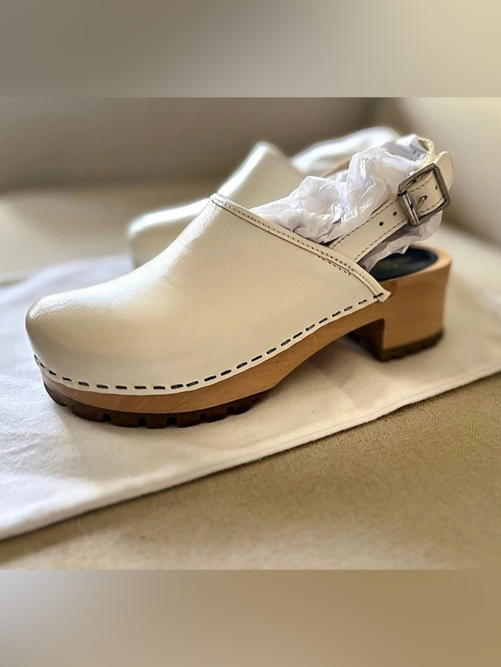 Swedish Hasbeens White Clogs EU 37 Like New